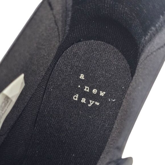 NWT A New Day Women's 9W Wide Chelsea Black Waterproof Ankle Rain Booties - Picture 7 of 12